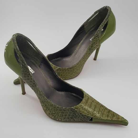 Shoes - STUNNING Bright Green Heels!